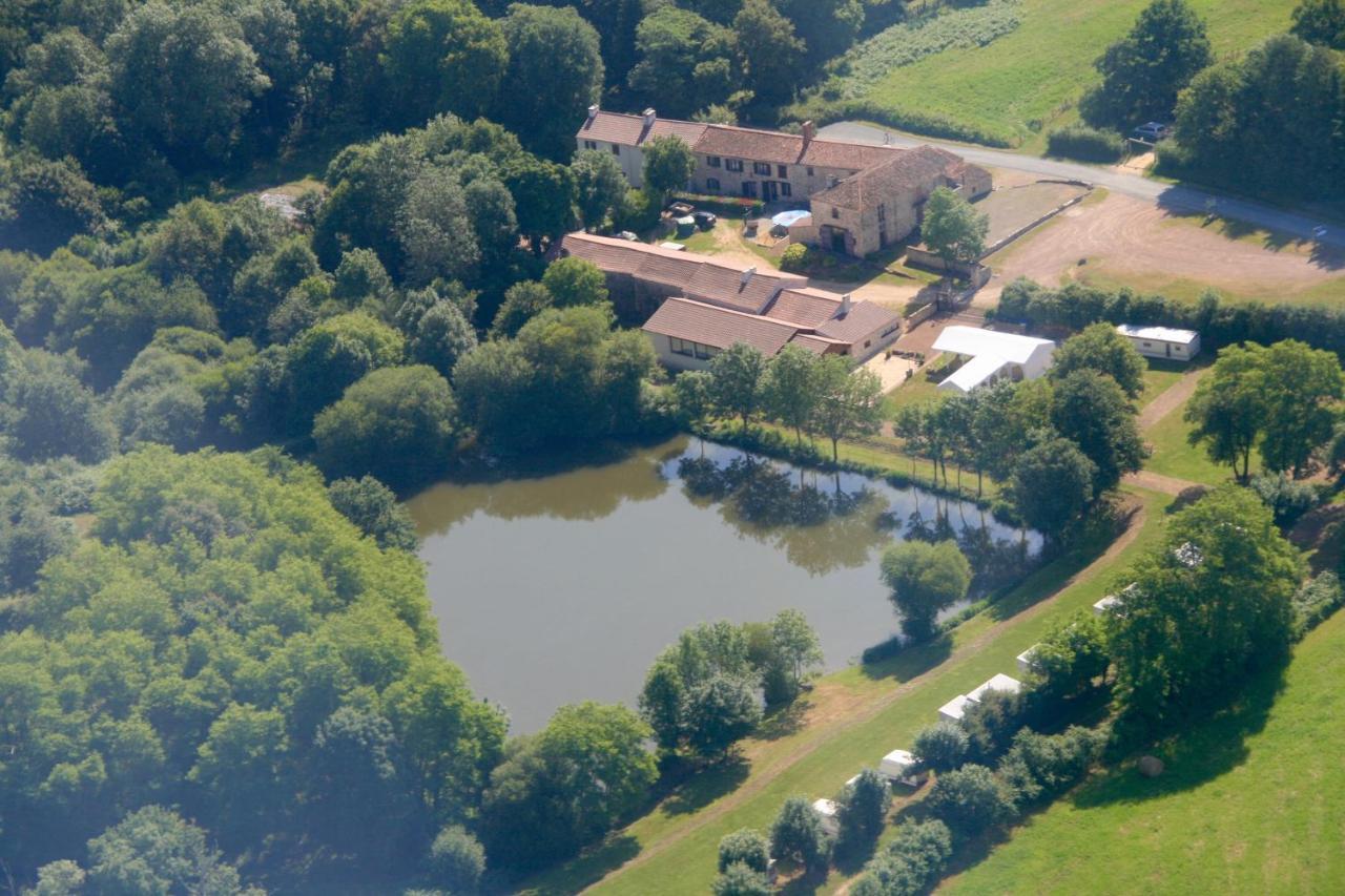 Logis De L'Aubonniere Hotel Chaille-sous-les-Ormeaux Eksteriør billede